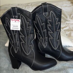 MIA Black Heeled Western Boots
